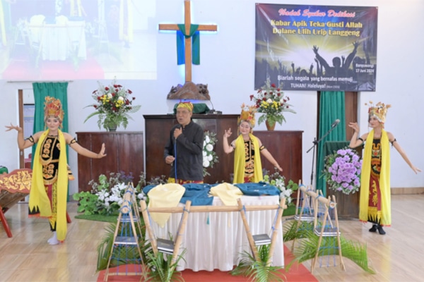 Streams of Prayer 15 July 2025