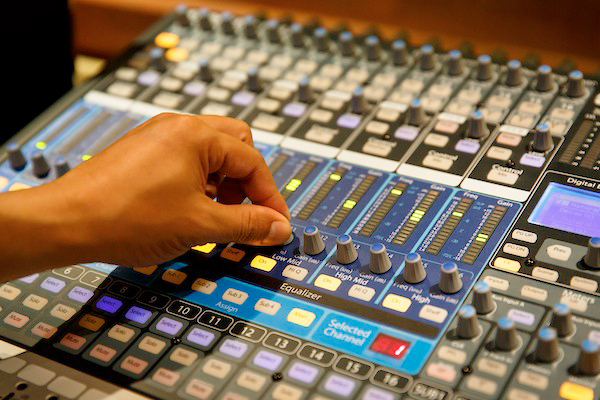 Streams of Prayer 7 April 2025